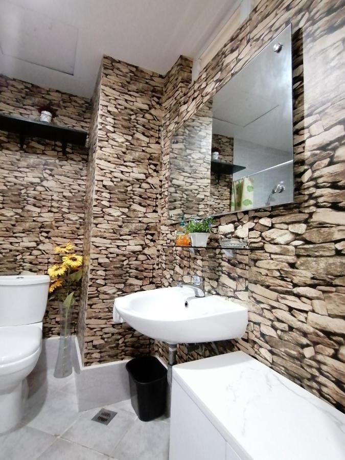 Condo Azur Suites A326 Amani Resorts Residences , 5 Minutes Airport, Netflix, Stylish, Cozy With Luxurious Swimming Pool Lapu-Lapu City Buitenkant foto