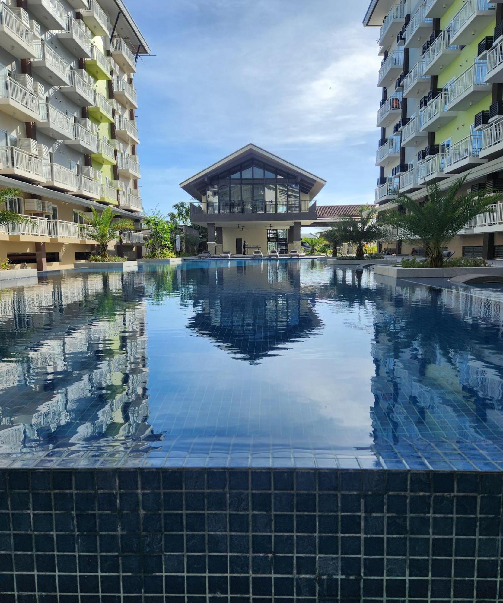 Condo Azur Suites A326 Amani Resorts Residences , 5 Minutes Airport, Netflix, Stylish, Cozy With Luxurious Swimming Pool Lapu-Lapu City Buitenkant foto